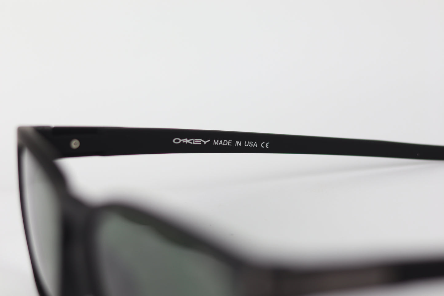 Oakley P5037 | Black | Limited Edition