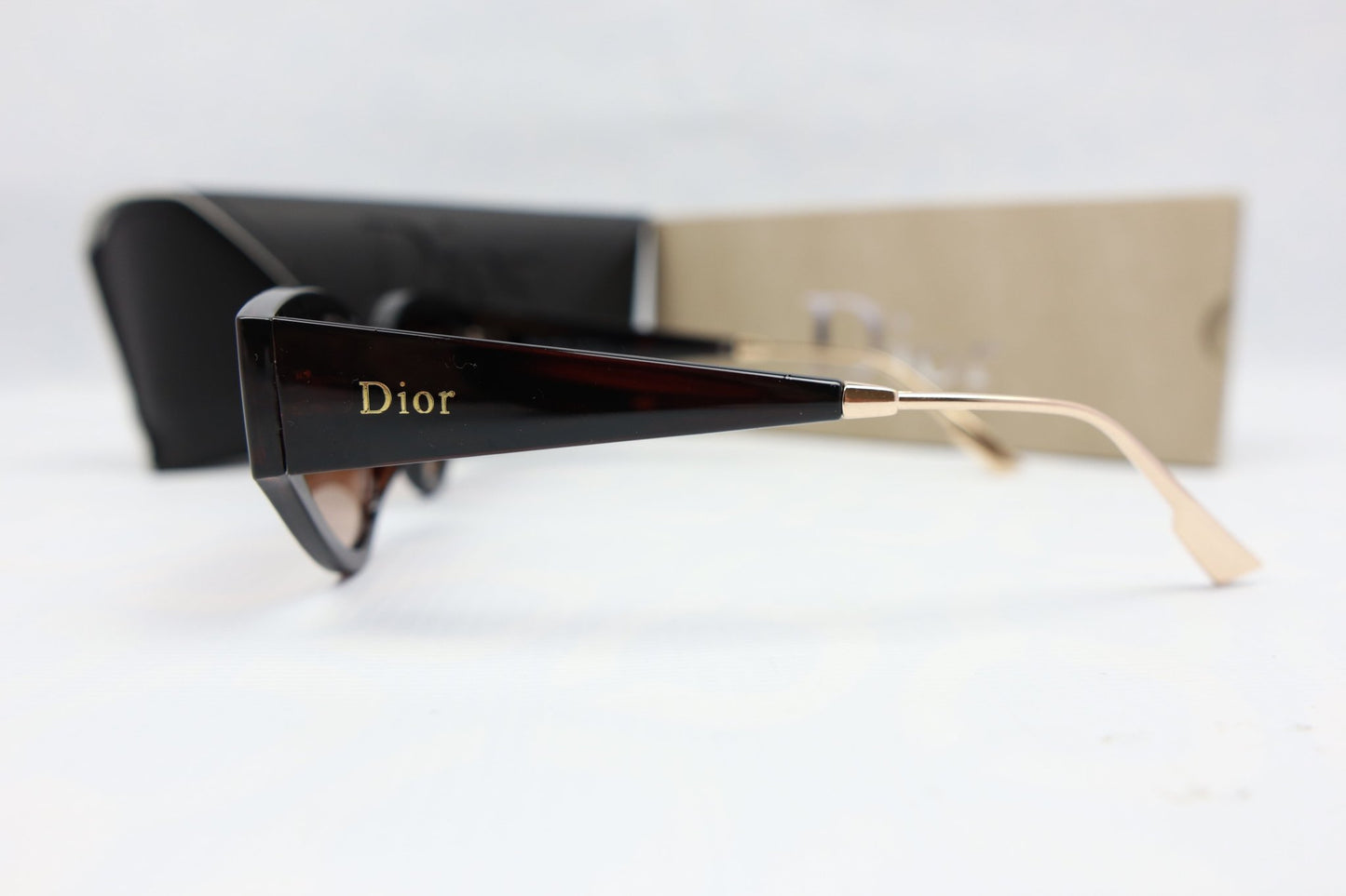 Dior - WS82219 | Brown - Chashmatoo